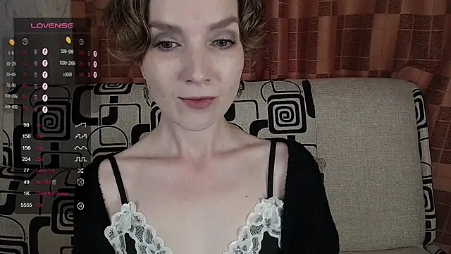 Snapshot of TinaWince chatting on 06-18-26, 04:55 TinaWince online show from 06-18-26, 04:55