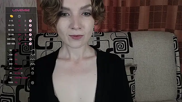 Snapshot of TinaWince chatting on 06-26-26, 04:40 TinaWince online show from 06-26-26, 04:40