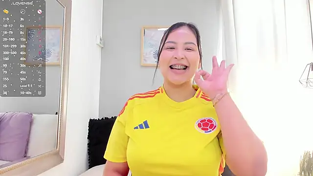  alaiasmile  online show from 03-26-26, 07:12