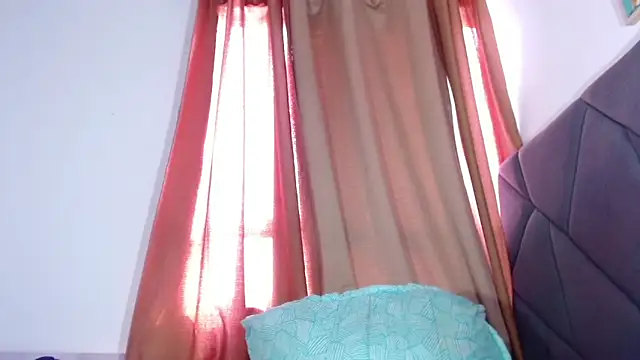 LAISYBROWNX online show from 11-20-25, 01:01