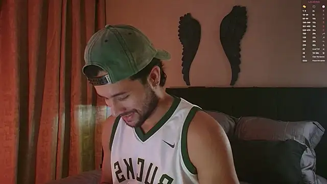 Snapshot of Valentinoford chatting on 02-06-26, 02:29 Valentinoford online show from 02-06-26, 02:29