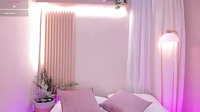 mara brooks online show from 11-14-25, 08:23