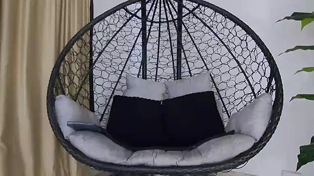 alex noa online show from 11-29-25, 07:25