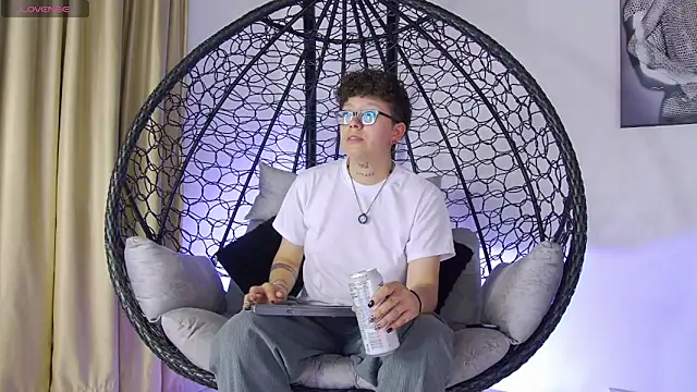 alex noa online show from 05-15-26, 03:26
