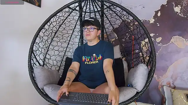 alex noa online show from 09-24-25, 07:42