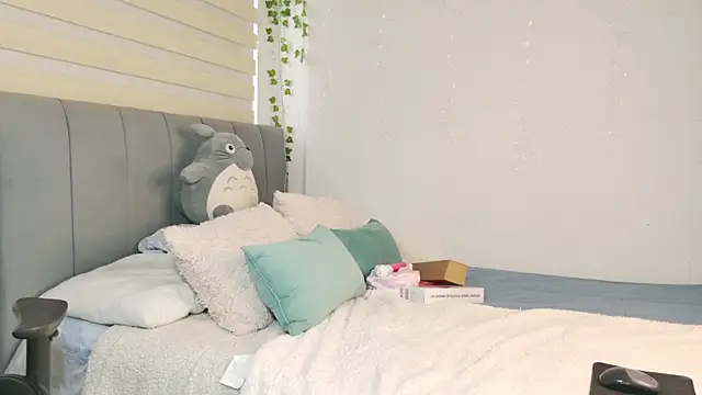 Snapshot of _thaeltaylor chatting on 10-10-25, 04:08 thaeltaylor online show from 10-10-25, 04:08