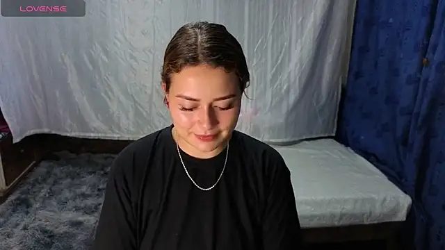 Snapshot of kitty_d chatting on 04-21-26, 12:45 kitty d online show from 04-21-26, 12:45