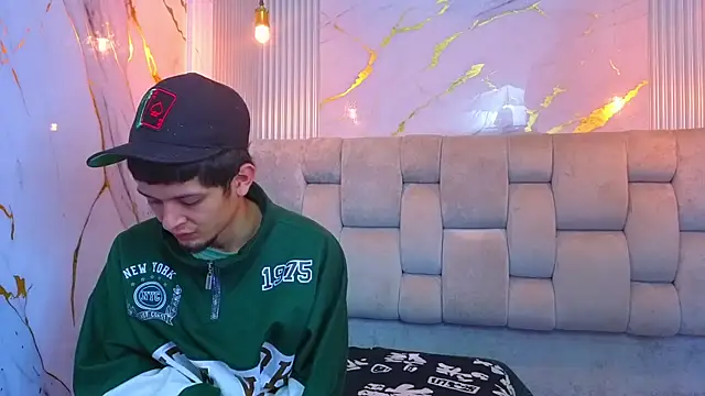 kendalltaylorr online show from 01-15-26, 03:10