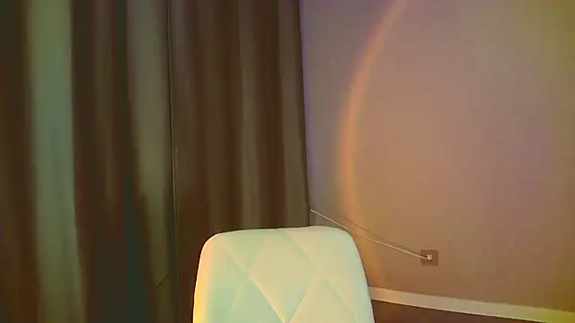 mia raspberrie online show from 01-07-25, 05:43