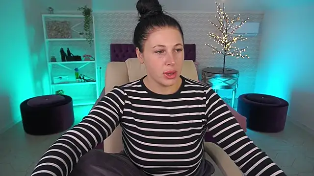 ArianaDarkk online show from 05-09-26, 07:39