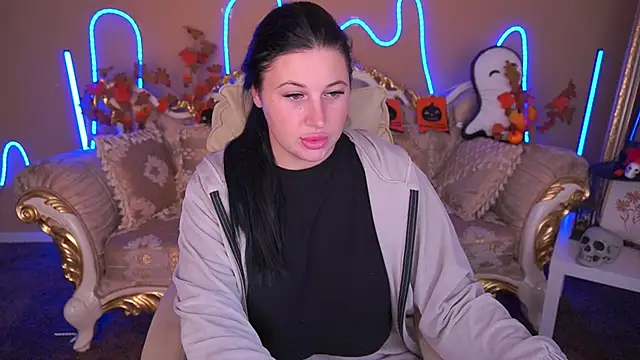 ArianaDarkk online show from 10-28-25, 08:52