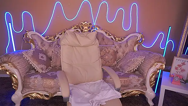 ArianaDarkk online show from 11-08-25, 05:00