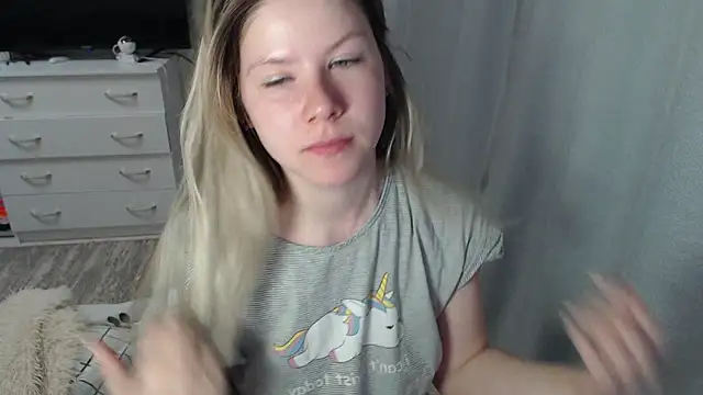Snapshot of MelissaXKinky chatting on 03-05-25, 02:03 MelissaXKinky online show from 03-05-25, 02:03