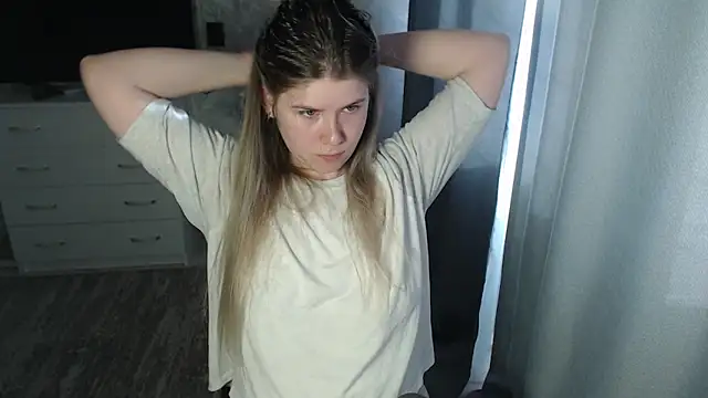 Snapshot of MelissaXKinky chatting on 03-18-25, 09:45 MelissaXKinky online show from 03-18-25, 09:45