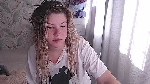 Snapshot of MelissaXKinky chatting on 09-26-25, 06:31 MelissaXKinky online show from 09-26-25, 06:31