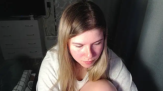 Snapshot of MelissaXKinky chatting on 03-17-25, 10:08 MelissaXKinky online show from 03-17-25, 10:08