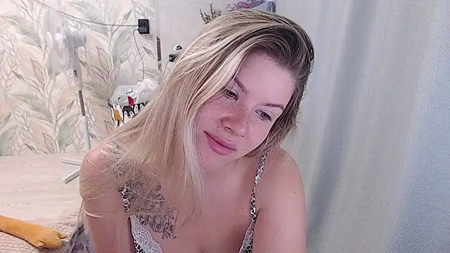 Snapshot of MelissaXKinky chatting on 09-10-25, 03:05 MelissaXKinky online show from 09-10-25, 03:05