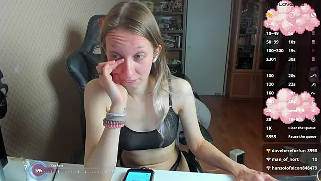 cutieMila online show from 10-20-25, 04:51