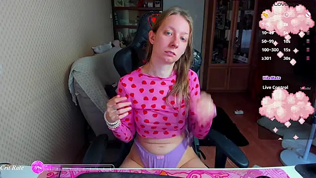 Snapshot of cutieMila chatting on 06-29-26, 06:53 cutieMila online show from 06-29-26, 06:53