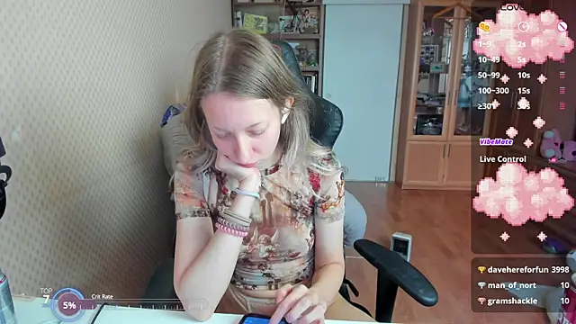 cutieMila online show from 10-21-25, 10:14