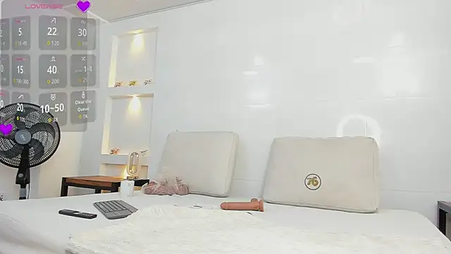 Snapshot of Dalia-Prada chatting on 07-04-26, 11:05 Dalia-Prada online show from 07-04-26, 11:05