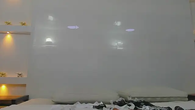 Dalia-Prada online show from 04-14-26, 03:33