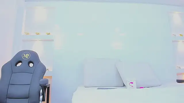 Dalia-Prada online show from 03-06-26, 04:18