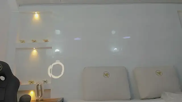 Dalia-Prada online show from 04-16-26, 03:29