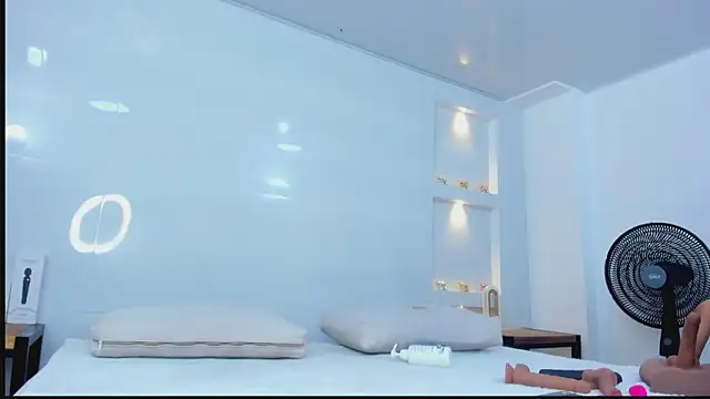 Dalia-Prada online show from 10-02-25, 04:49