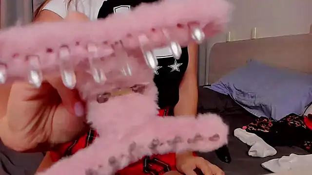 Snapshot of sexntease chatting on 03-22-25, 10:48 sexntease online show from 03-22-25, 10:48