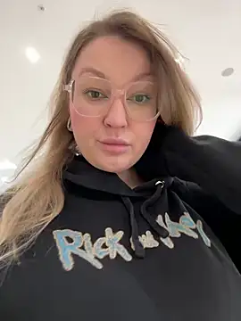 Teya moon  online show from 01-19-26, 11:03