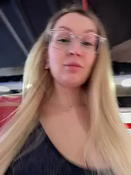 Snapshot of Teya_moon_ chatting on 02-22-25, 12:08 Teya moon online show from 02-22-25, 12:08