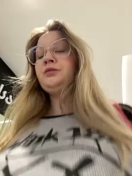 Teya moon  online show from 02-04-26, 03:29