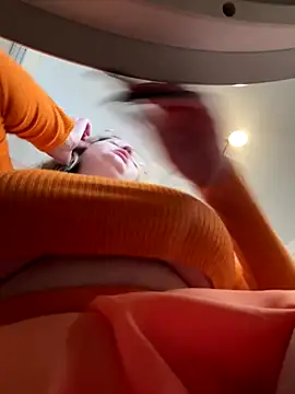 Snapshot of Teya_moon_ chatting on 10-09-25, 03:40 Teya moon online show from 10-09-25, 03:40