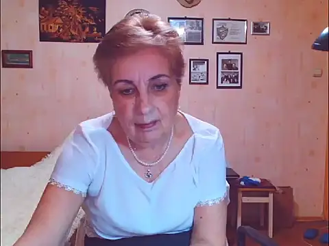 Victoria5643 online show from 03-19-26, 07:25