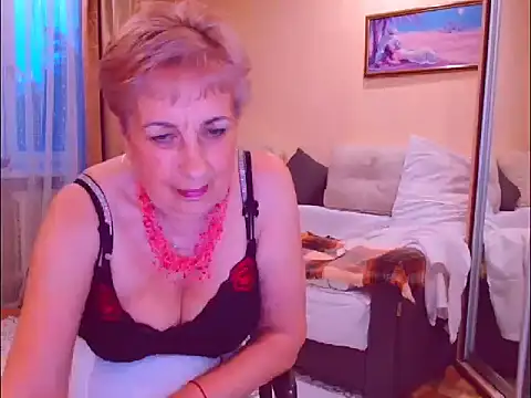 Victoria5643 online show from 05-19-26, 05:42