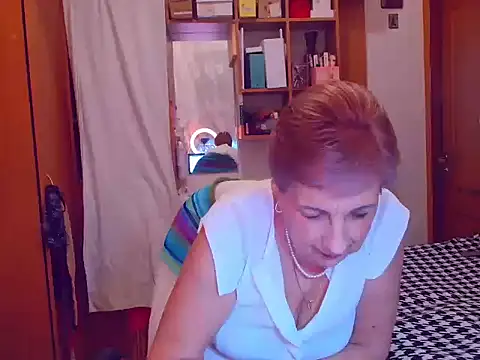Victoria5643 online show from 03-17-25, 07:48