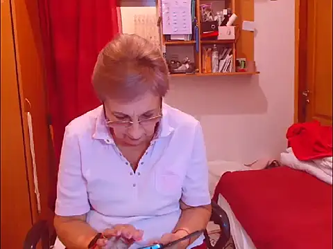 Victoria5643 online show from 10-27-25, 06:42