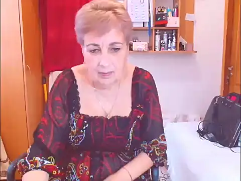 Victoria5643 online show from 12-20-25, 09:34