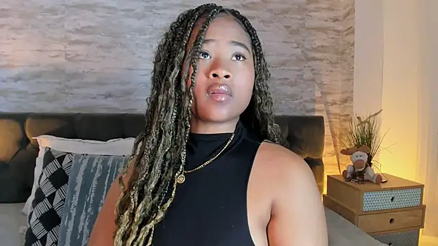Snapshot of Anneth__M chatting on 07-17-26, 07:44 Anneth M online show from 07-17-26, 07:44