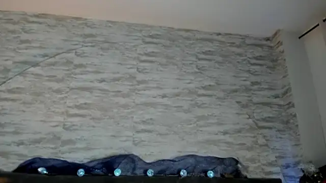 Anneth  M online show from 12-18-25, 07:50