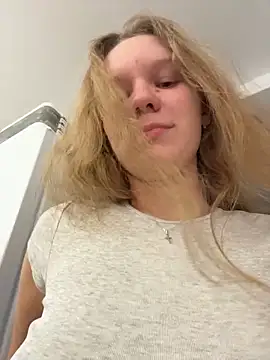 Ketitull online show from 12-22-25, 07:03