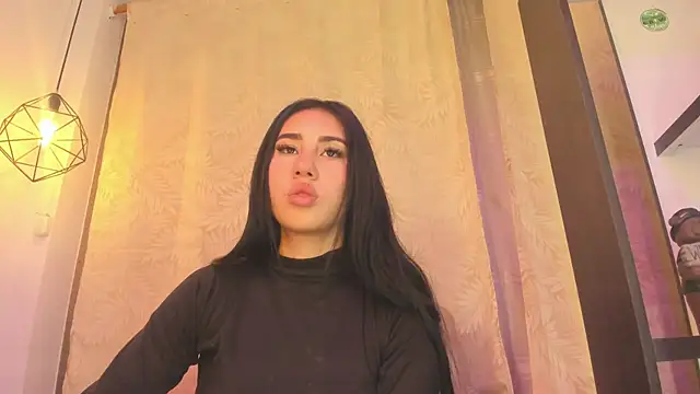 Snapshot of Chanttall_ chatting on 01-18-25, 04:48 Chanttall online show from 01-18-25, 04:48