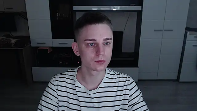 angryzan online show from 10-24-25, 05:17