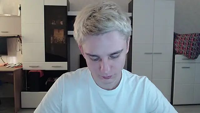 angryzan online show from 03-21-25, 03:55