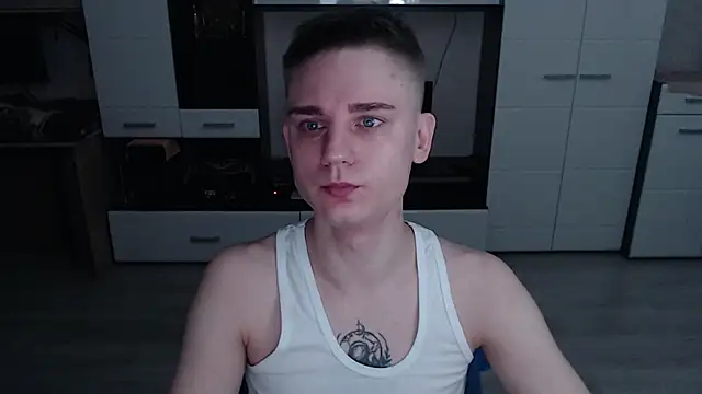 angryzan online show from 10-22-25, 04:34