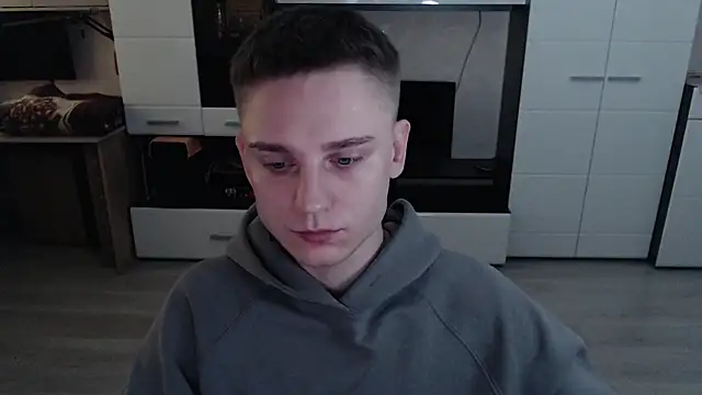 angryzan online show from 10-09-25, 04:46