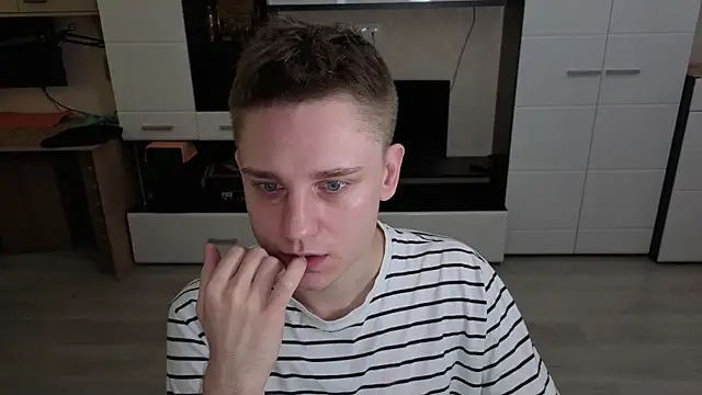 angryzan online show from 11-07-25, 07:02