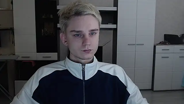 angryzan online show from 03-18-25, 04:18