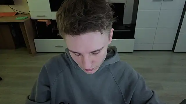 angryzan online show from 02-10-26, 07:51